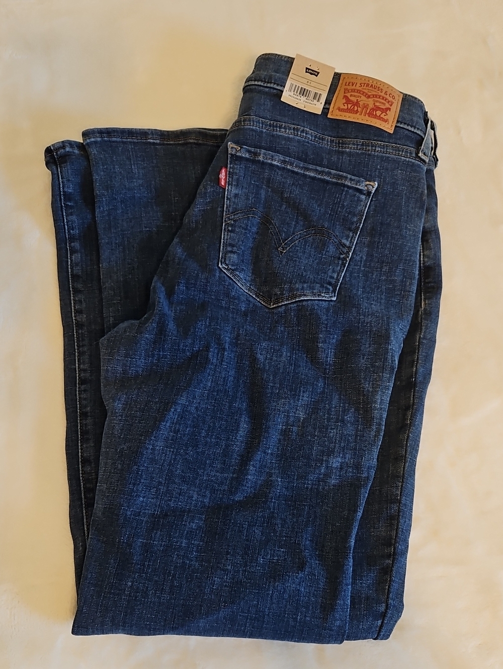 NWT Levi's Classic Bootcut Jeans 8S
